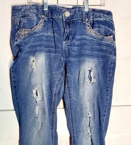 Ariya Boot cut Jeans Women's size 18 sequines at pockets rhinestone button.